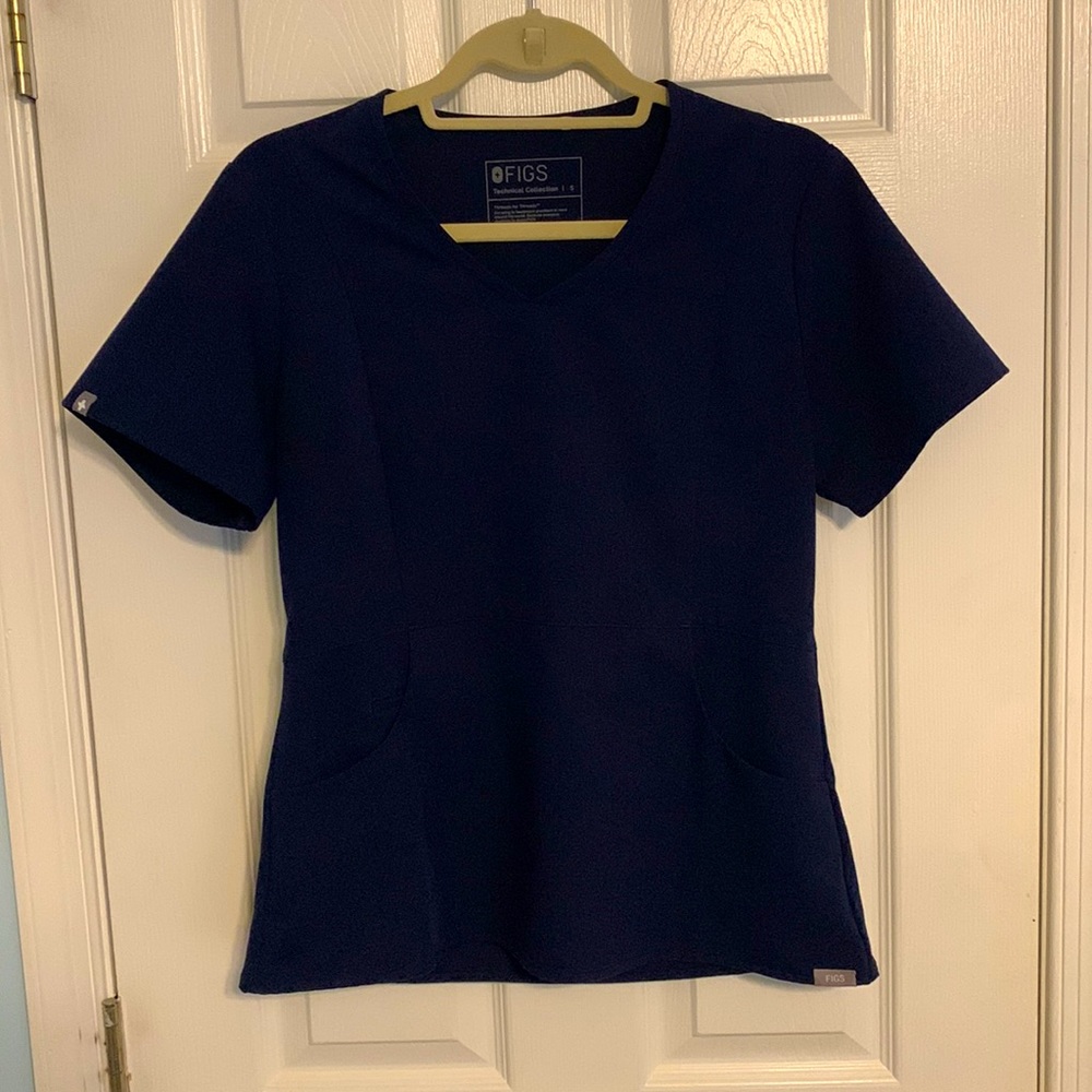 Figs Scrub Top